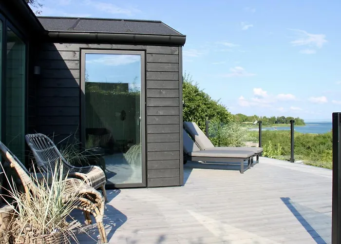 Valia - 20m From The Sea By Interhome